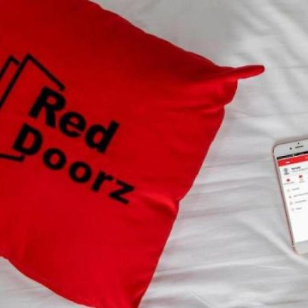 Hotel Reddoorz At Omah Wetan Sawojajar Malang Extérieur photo
