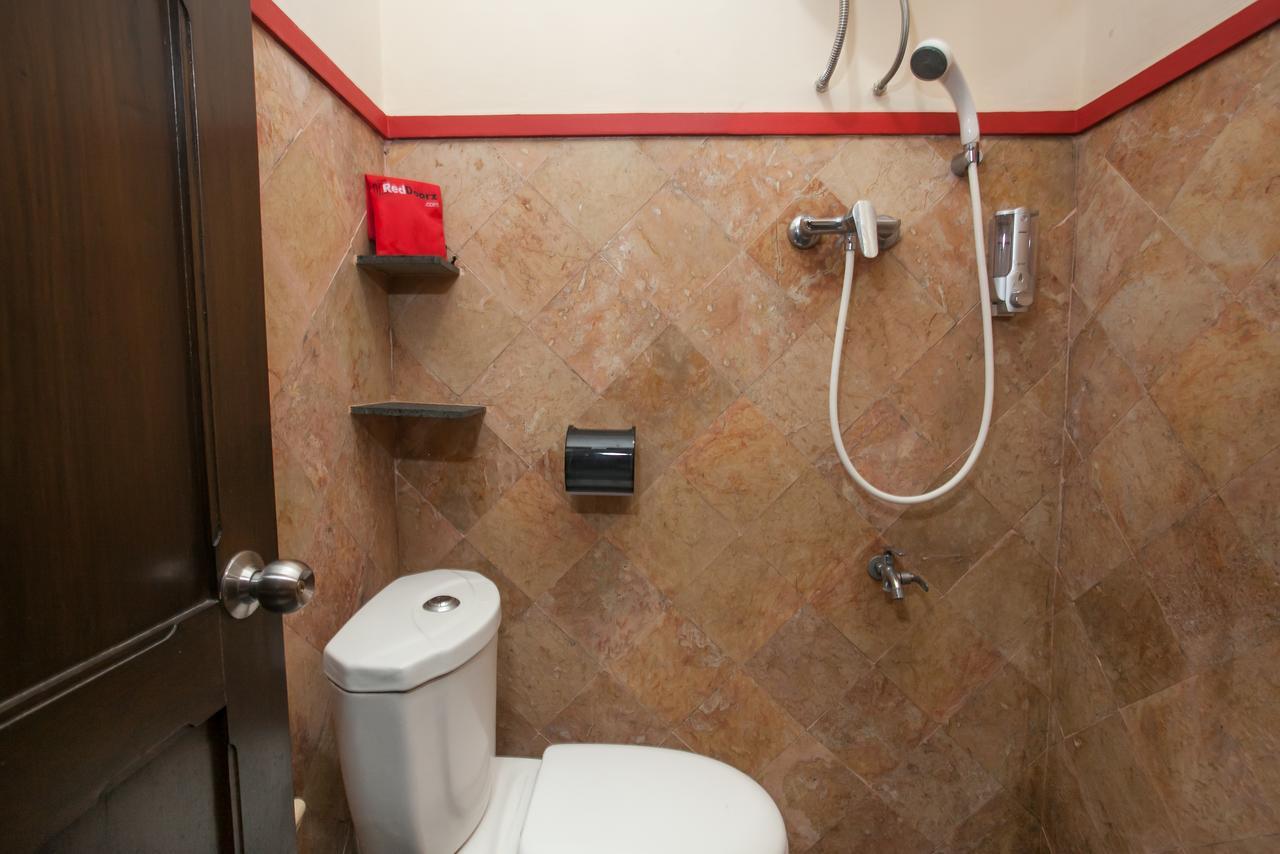 Hotel Reddoorz At Omah Wetan Sawojajar Malang Extérieur photo
