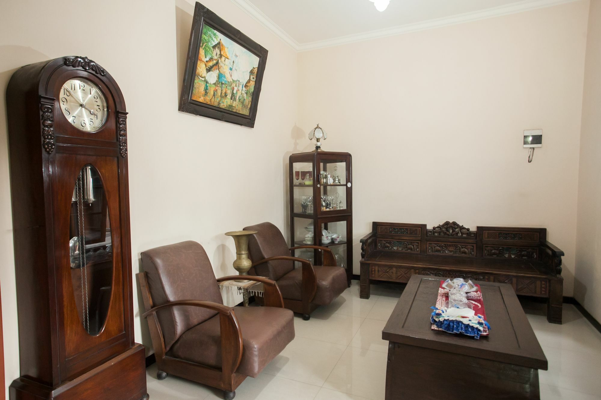 Hotel Reddoorz At Omah Wetan Sawojajar Malang Extérieur photo